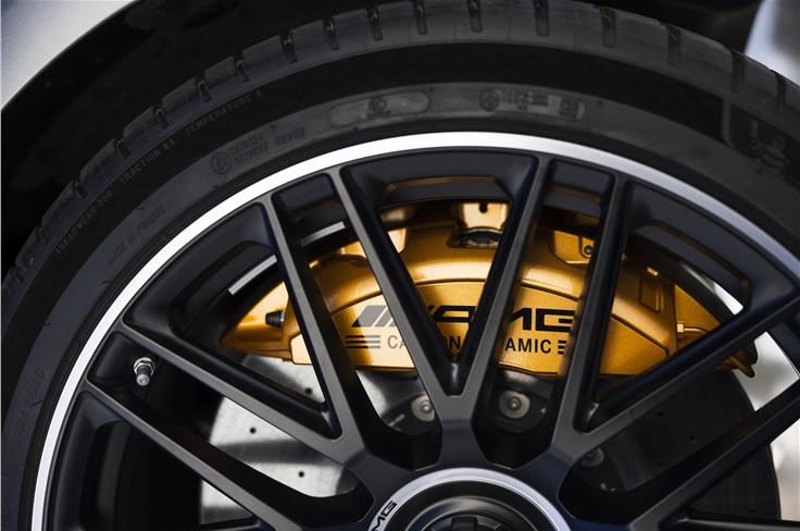 Mercedes-AMG S63 brake calipers 
