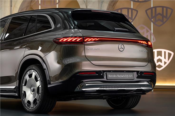 Mercedes-Maybach EQS SUV tailights