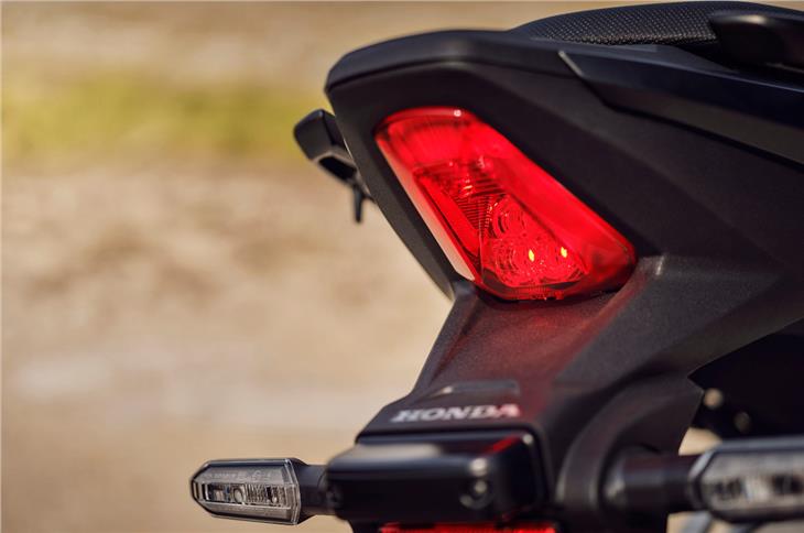 The NX500 features LED lighting all around, with a new design for the tail-lamp.