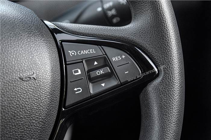 2022 Renault Kiger steering controls