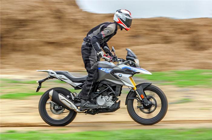 BMW G 310 GS action