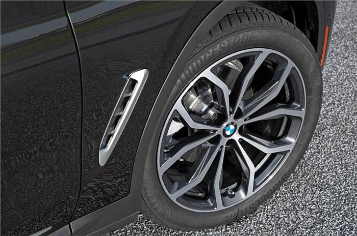 BMW X4 alloy wheel