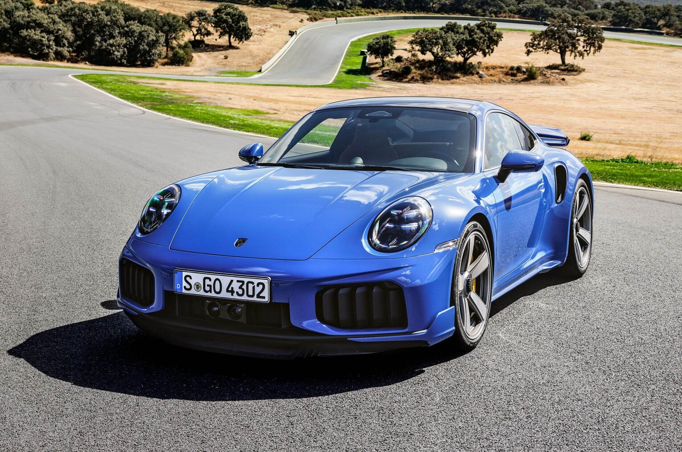 2025 Porsche 91 Turbo S front left side static 2025 Porsche 911 Turbo S front left side static