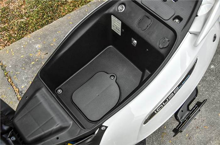 iQube-electric-scooter-underseat