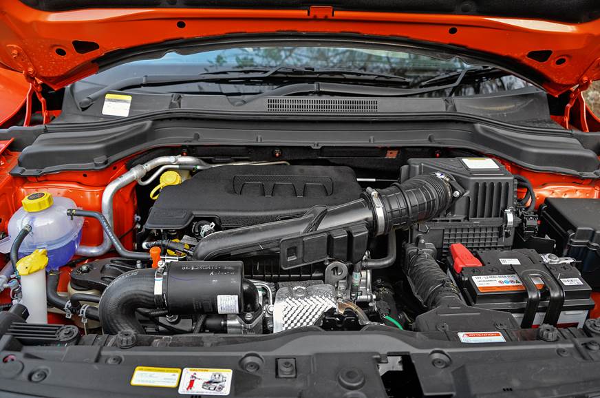 2019 Mahindra XUV300 petrol engine