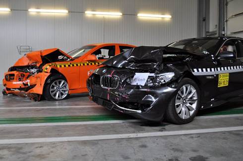 BMW 5 Series Tops crash test