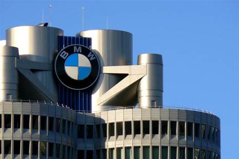 BMW boosts production capacity