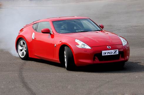 Nissan 370Z launched in India
