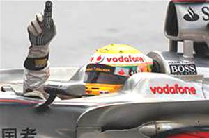 Hamilton wins Singapore GP 
