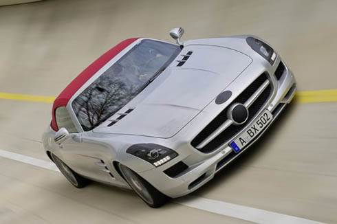 Mercedes shows SLS roadster 