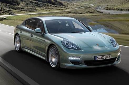 Porsche unveils Panamera diesel