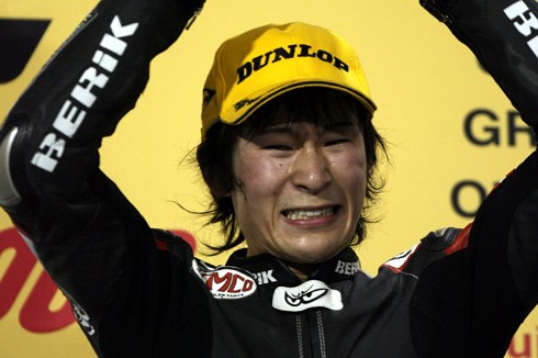 Tomizawa dies in Moto2 accident