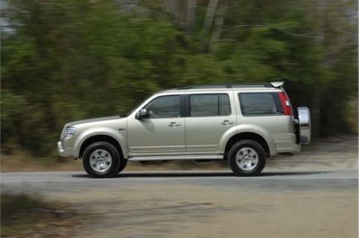 Ford Endeavour TDCi 3.0 Thunder+ (Old)