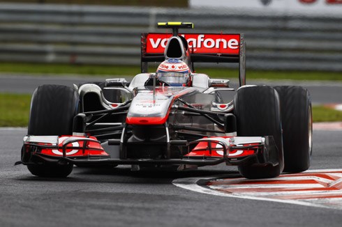 Button triumphs in Hungary
