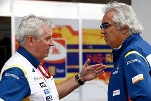 Briatore and Symonds leave Renault
