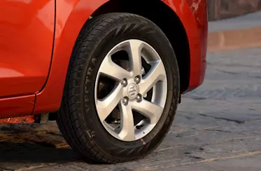 Higher variants of the Celerio get alloy wheels. 