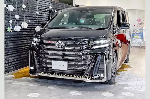 New Toyota Vellfire India bookings open unofficially