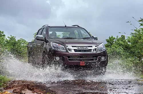 Isuzu D-Max V-Cross facelift to be priced from Rs 14.27 lakh