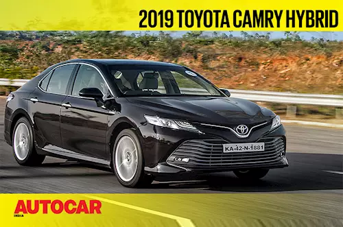 2019 Toyota Camry Hybrid video review