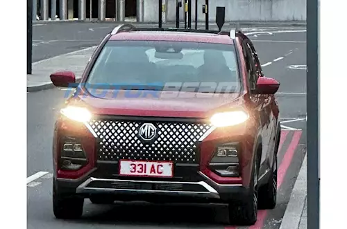 MG Hector facelift spied sans camouflage