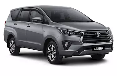 The 2021 Innova Crysta facelift retains a few of its predecessor's design cues 