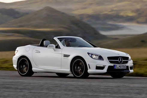 Mercedes SLK55 AMG revealed
