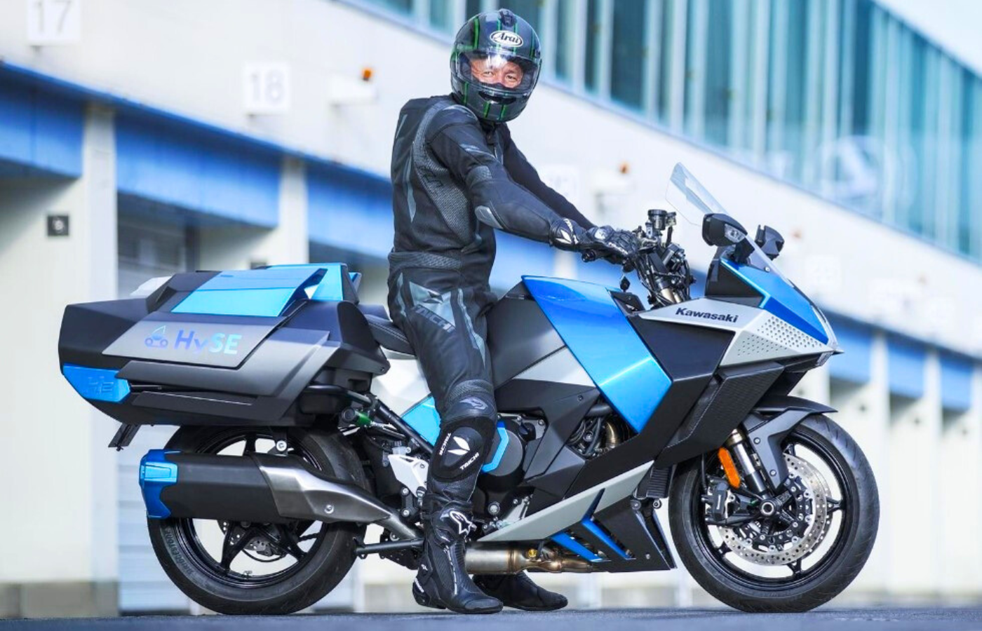 Kawasaki's First Public Demonstration of Hydrogen ICE Motorcycle