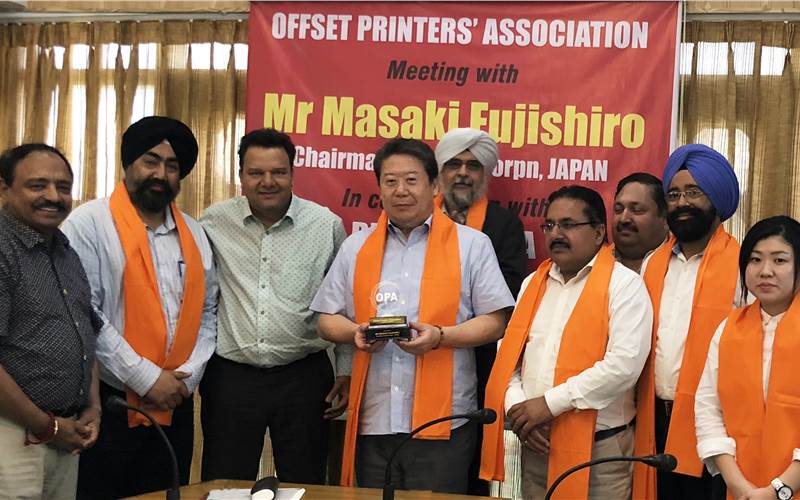 Masaki Fujishiro, chairman, Curtetex Corporation, with the OPA members and the Punjab government officials