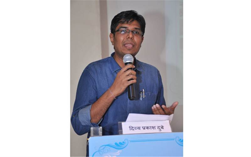 Divya Prakash Dubey made a presentation titled ‘Storybaazi’