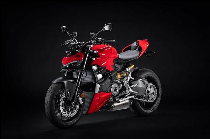 Latest Image of Ducati Streetfighter V2