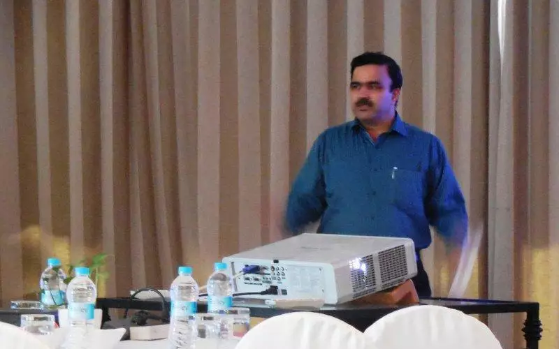With an aim to educate its customer, Bobst conducted a day-long seminar on best practices on die-cutting at the Hotel Waterstone in Andheri, Mumbai on 19 November 2015. The event commenced with Sameer Joshi, head-Bobst Services centre welcoming the guests