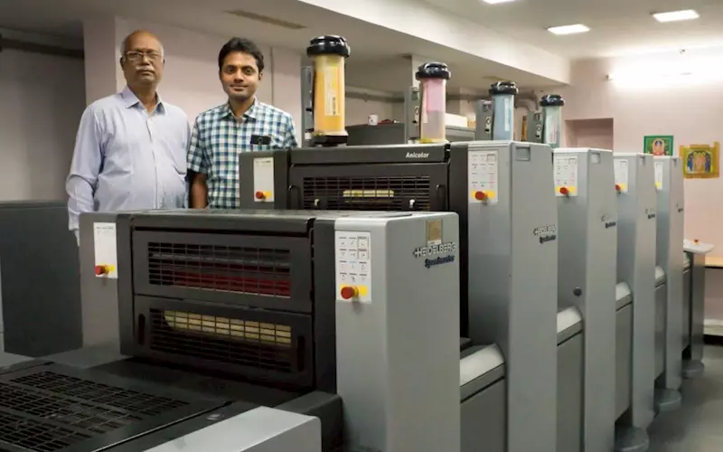 <a href="http://www.printweek.in/News/400418,sree-vinayaga-screens-adds-sm52-anicolor-press.aspx" style="color: white" target="_blank">Madurai-based Sree Vinayaga Screens has installed a Heidelberg SM 52 press equipped with Anicolor and a coater</a>
