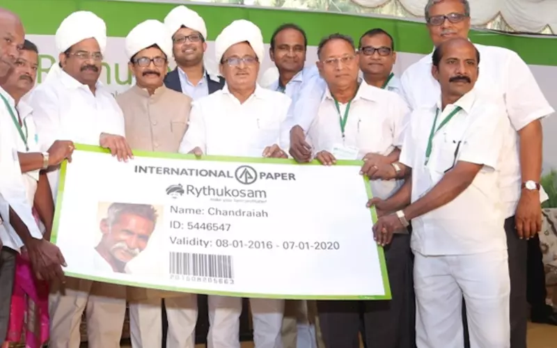 IP APPM to promote farm forestry and for the benefit of farmers launched the Rythukosam Smart Card to enable direct transfer of the monetary benefits of the farm forestry harvest to the farmers&#8217; bank account