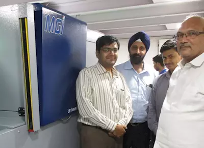 Manifold brings in Mumbai’s first MGI Jetvarnish