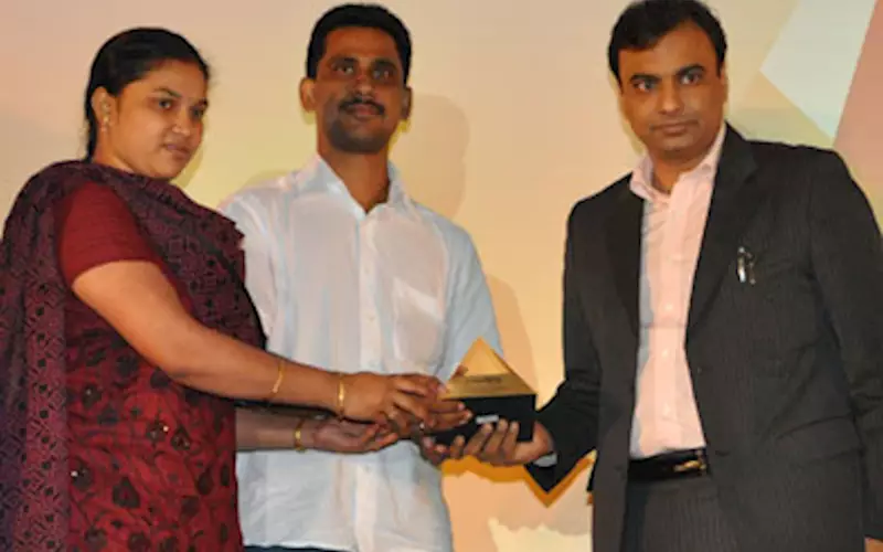 Eswara Screens collecting the Screen Printer of the Year 2011 award