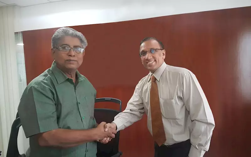 (l) Chandra Mohan of Malabar Graphics with Ganesh Venkataraman of Heidelberg India