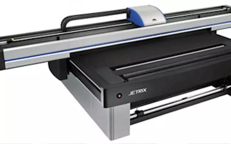 Arrow Digital readies itself for evolving digital wide-format sector with launch of Jetrix hybrid printers