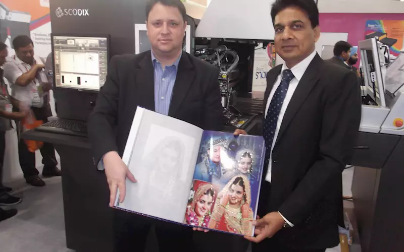 (l-r) Lior of Scodix and  TP Jain of Monotech with Scodix