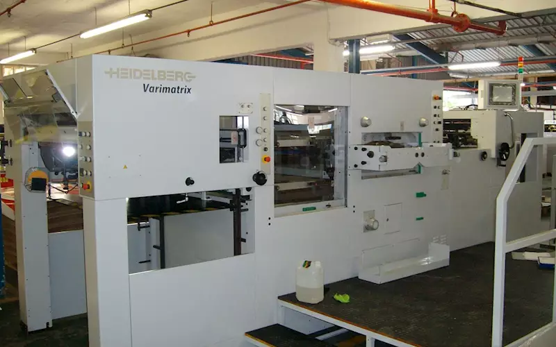 Varimatrix 105CS can process paper and card board weighing between 80 gsm and 400 gsm