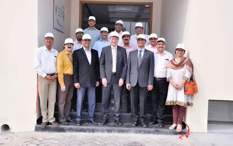Nigel Bond visits new Domino facility in India