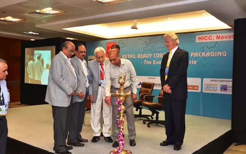 The chief guests inaugurated the Corrupack 2013 by lighting the auspicious lamp on 6 July. The Corrupack conclave brought together the box users, manufacturers, suppliers and allied service providers on one platform and interactively discussed the new avenues for corrugated packaging