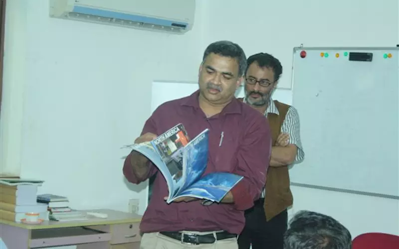 Suresh Nair of Welbound explains the strengths of PUR-binding with a "well-bound" book sample