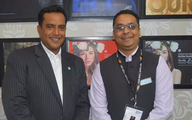 A Appadurai (l) and Abhishek Bhatnagar of HP