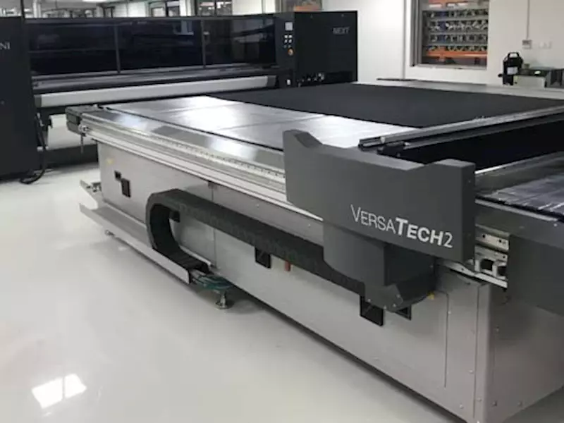 Caterpillar Signs installs India’s first MCT VersaTech2 digital cutting machine