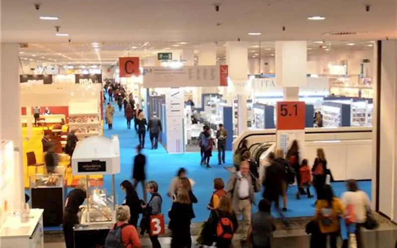 Around 2,76,000 visitors with 7,300 exhibitors from around 100 countries attended the Frankfurt Book Fair in 2013
