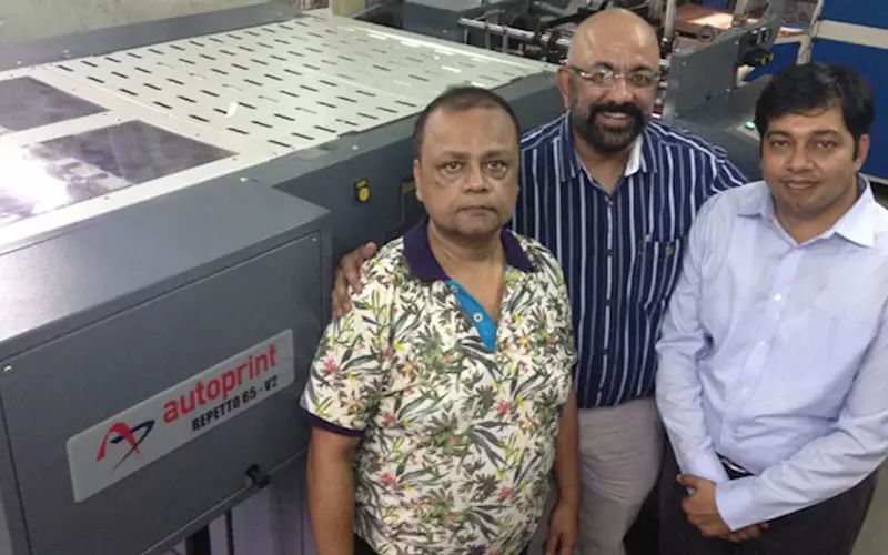 Team Santi Udyog with Amitabh Luthra (c) of Printers Supply Company