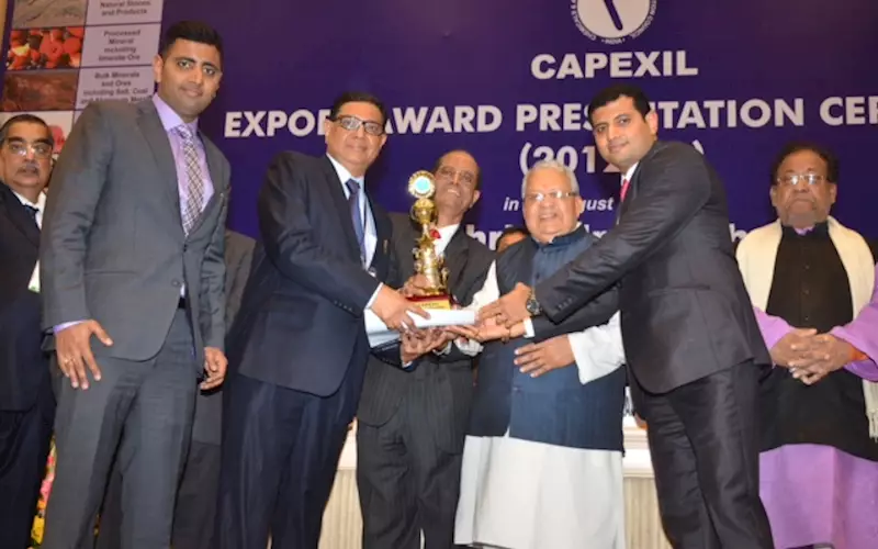 Replika team receiving the CAPEXIL award at a ceremony held on 28 January at the Vigyan Bhavan in New Delhi