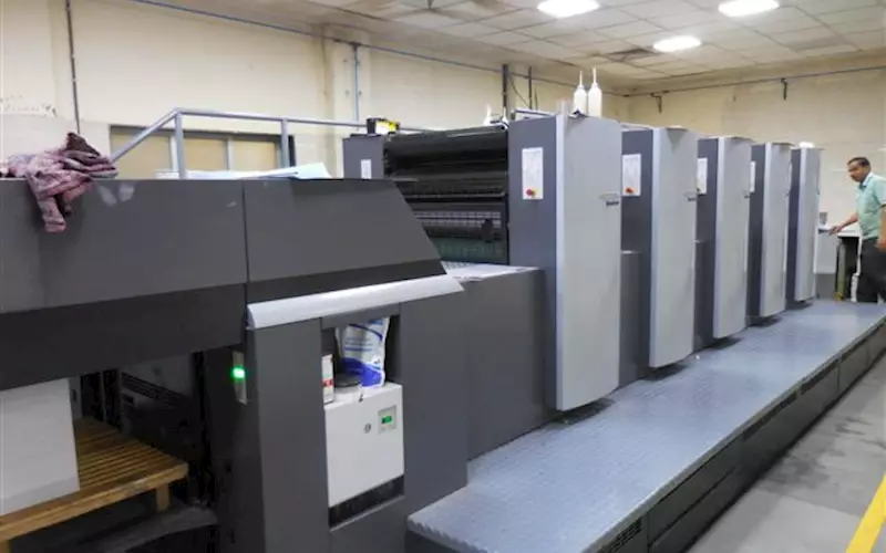 This is the newly procured Heidelberg SM 74 which has an online coating unit. Printplus uses this mainly for the printing of the covers of Femina magazines and several coffee table books