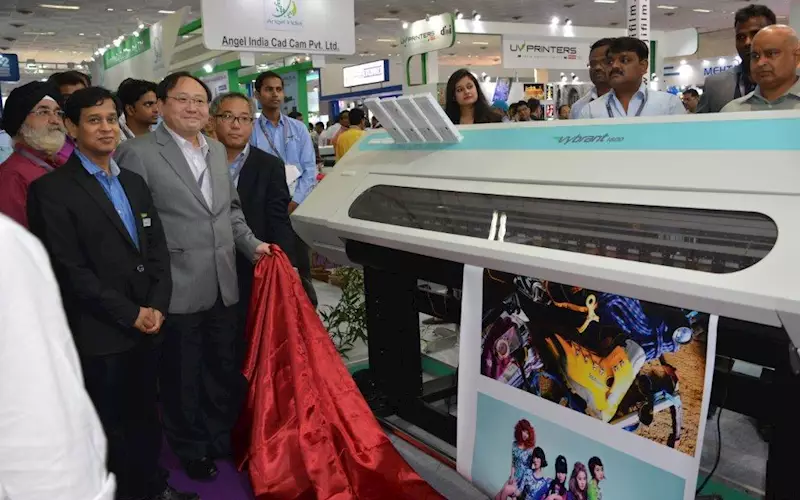 Fujifilm brought its newly launched Vybrant 1800 eco-solvent wide-format printers to Media Expo. The Vybrant 1800 will be available for deliver by November 2016