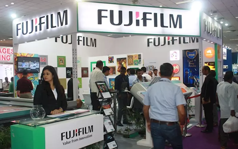 Fujifilm brought its newly launched Vybrant 1800 eco-solvent wide-format printer to Media Expo Delhi 2016. The machine, launched in Mumbai early this month, had its commercial launch at the event on 29 September. What’s more, on the first day itself, it received a booking